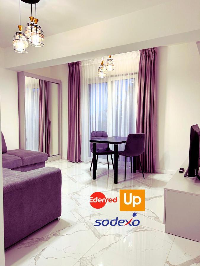 Luxury Apartments And Studios Boulevard G Enescu Сучава Экстерьер фото