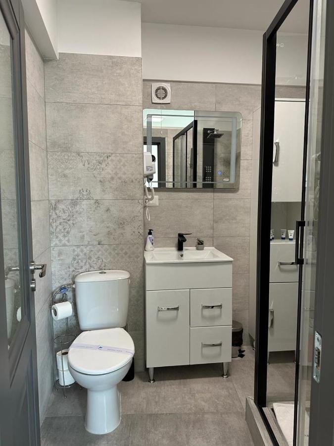 Luxury Apartments And Studios Boulevard G Enescu Сучава Экстерьер фото