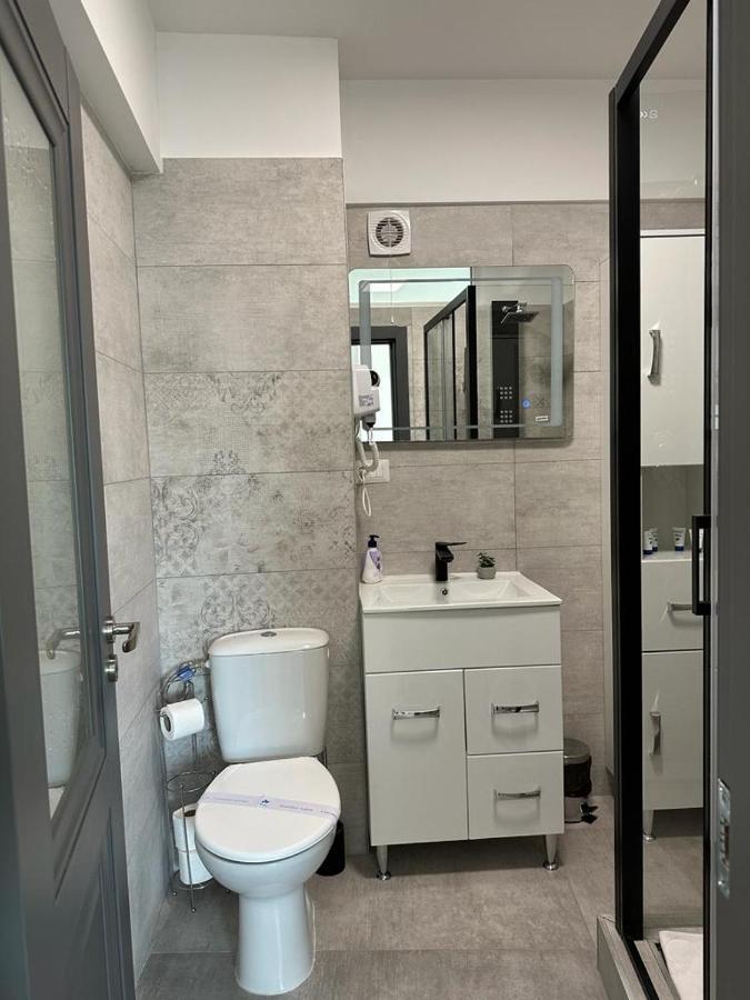 Luxury Apartments And Studios Boulevard G Enescu Сучава Экстерьер фото